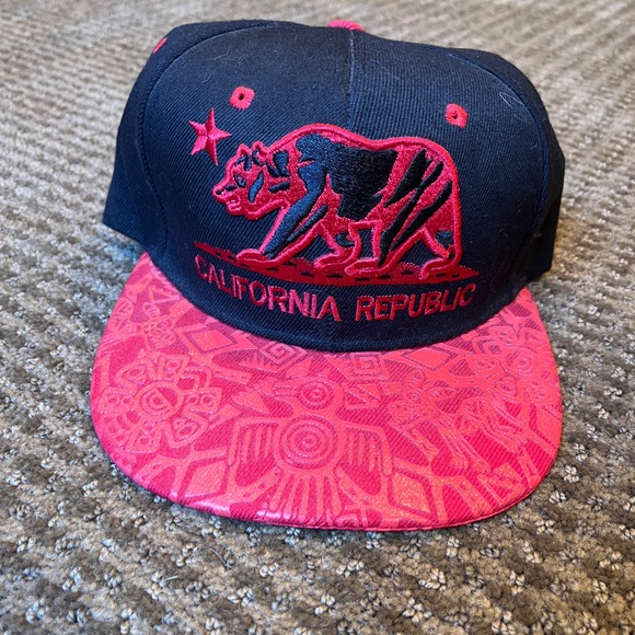 Big bear headwear-California Republic SnapBack-OSFM- EUC! - Picture 2 of 8